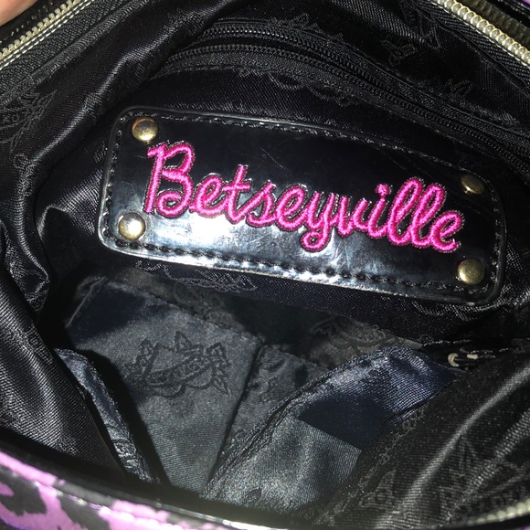 🌟Donated. Purple cheetah purse - Picture 11 of 12